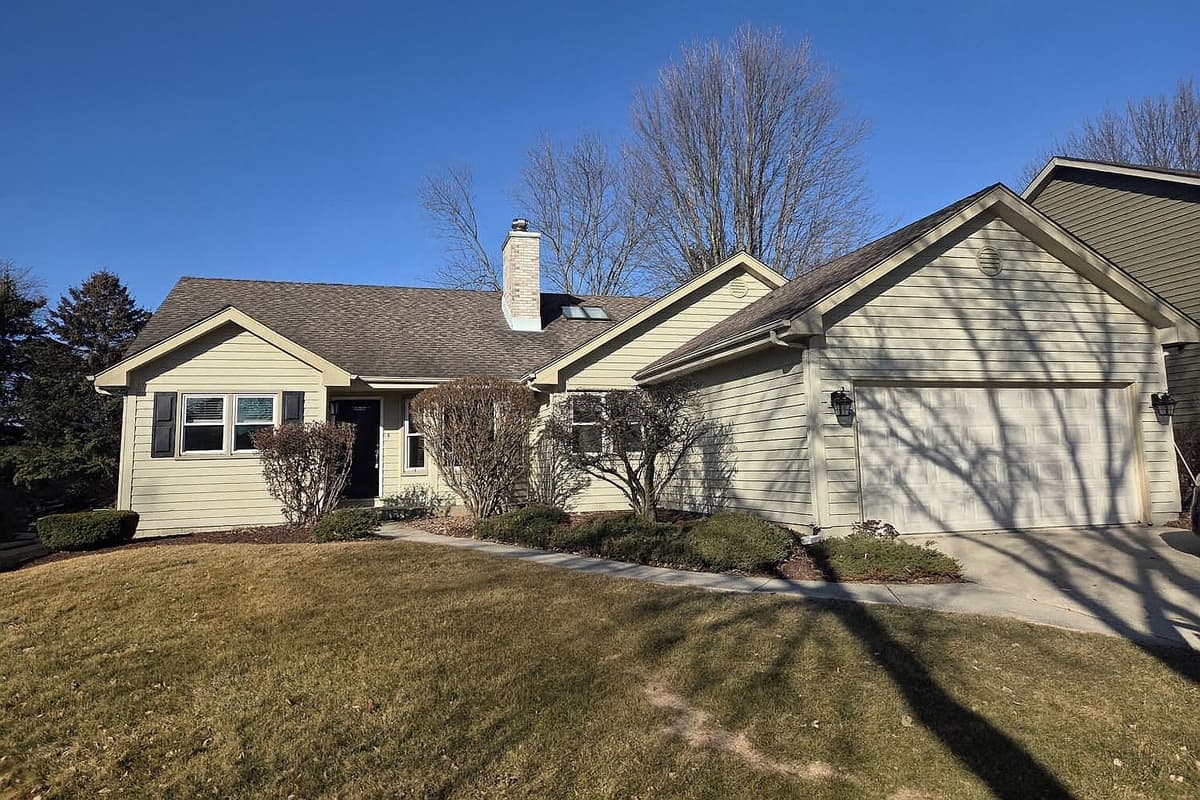 3027 Brossman St, Naperville, IL 60564
